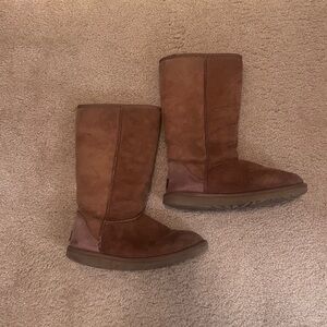 UGG Women’s Classic Tall Shearling Lined Chestnut Suede Boots Size 8